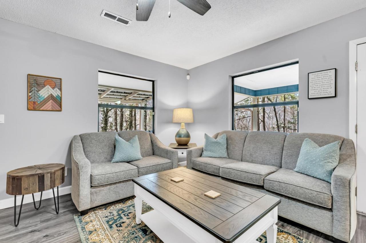 The Cozy Cove, Hot Tub, Wifi, 1089 Free Tickets Each Paid Day, Dollywood And More Sevierville Eksteriør billede